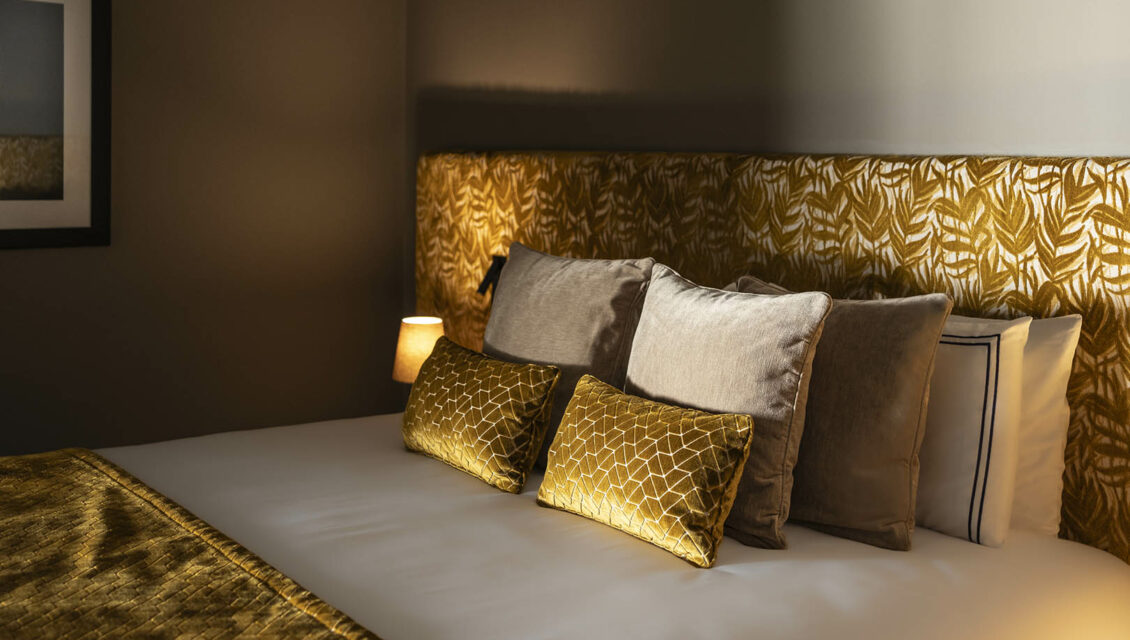 WaterfrontHotel Deluxe Suite -3319 WaterfrontHotel Deluxe Suite -3319